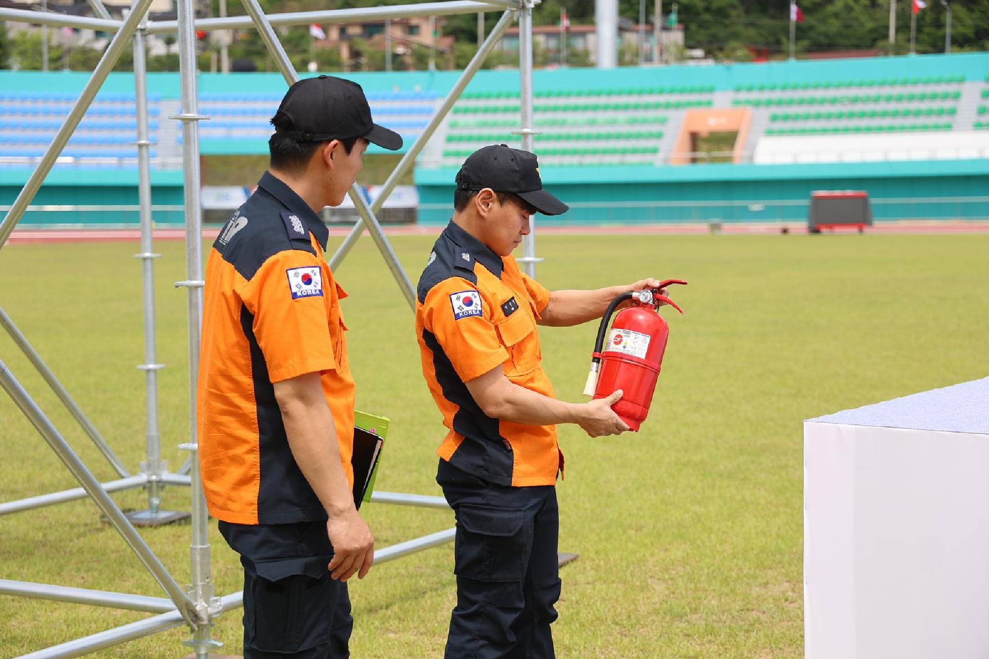 0601 D-3 Field photo of the stadium 04