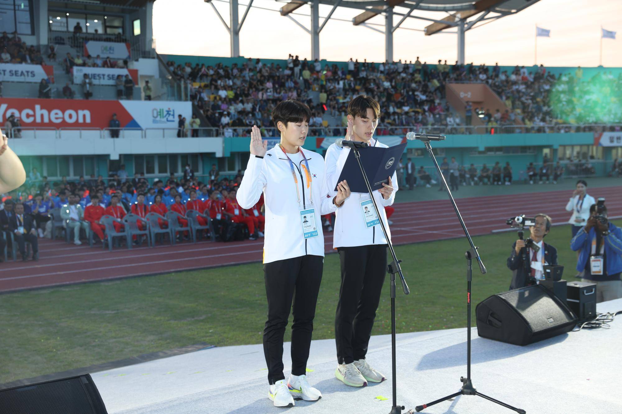 0603 Field photo of the AUC Opening Ceremony 09