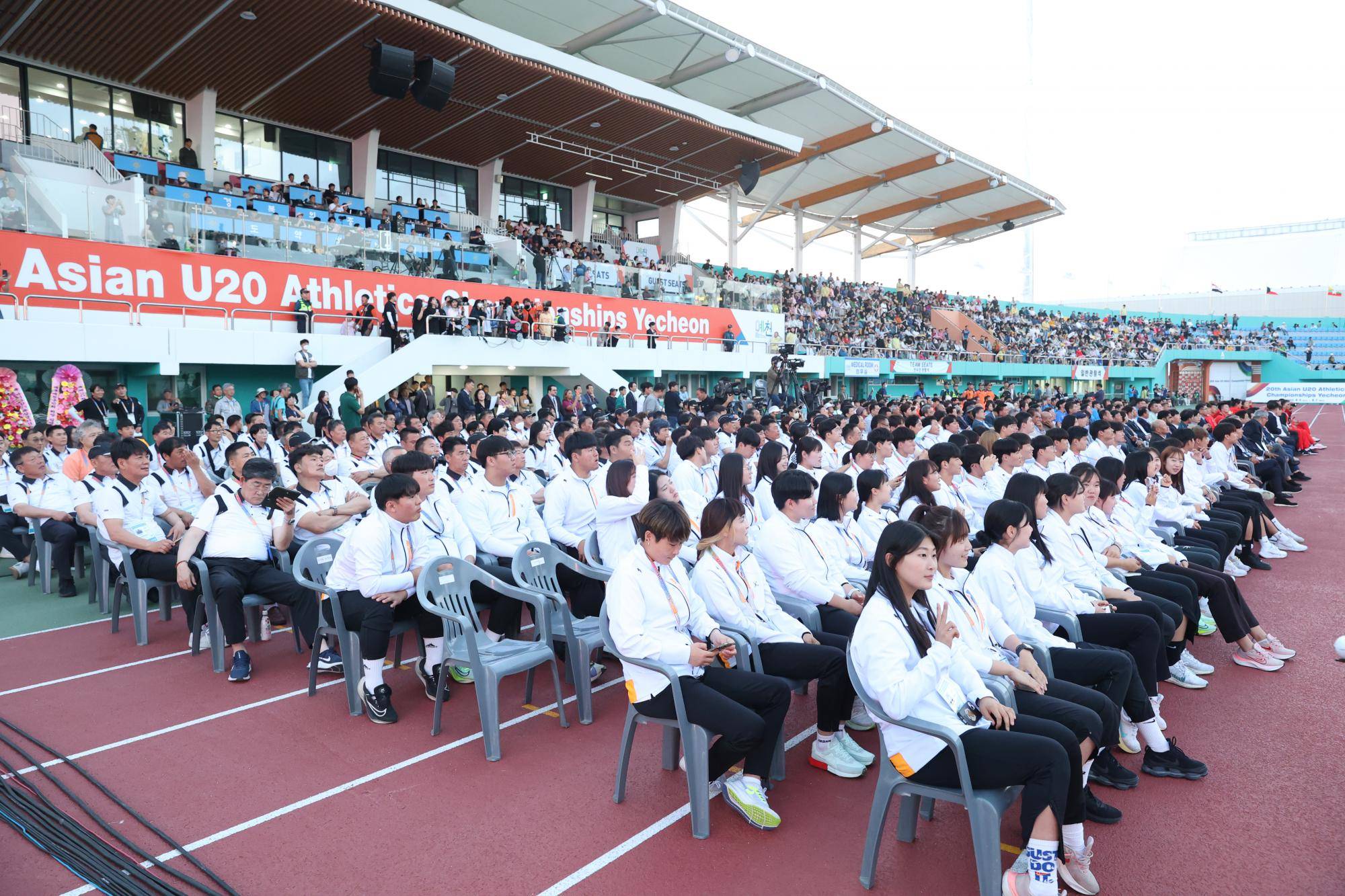 0603 Field photo of the AUC Opening Ceremony 12