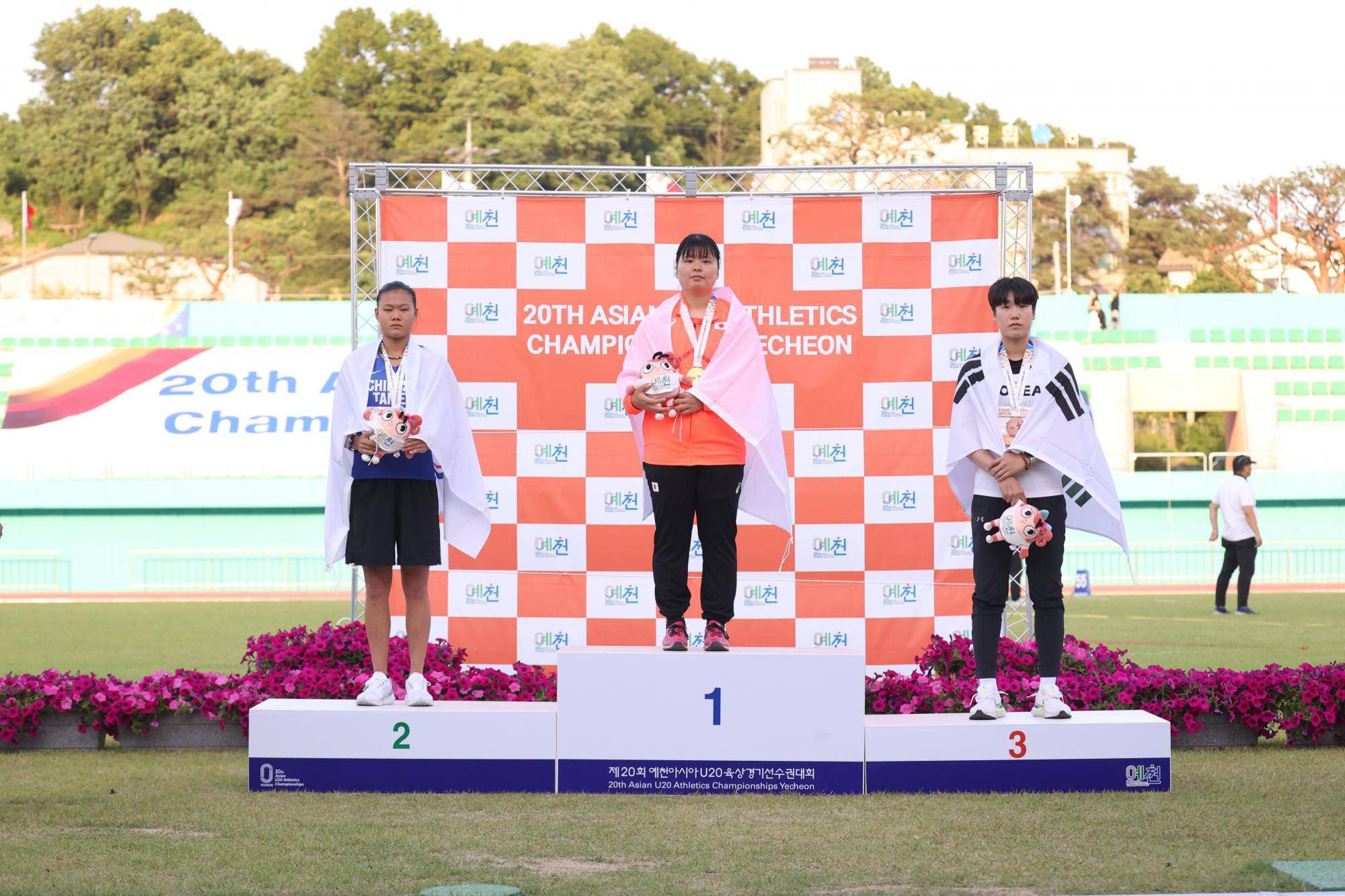 0604 Field photo of the AUC game 01