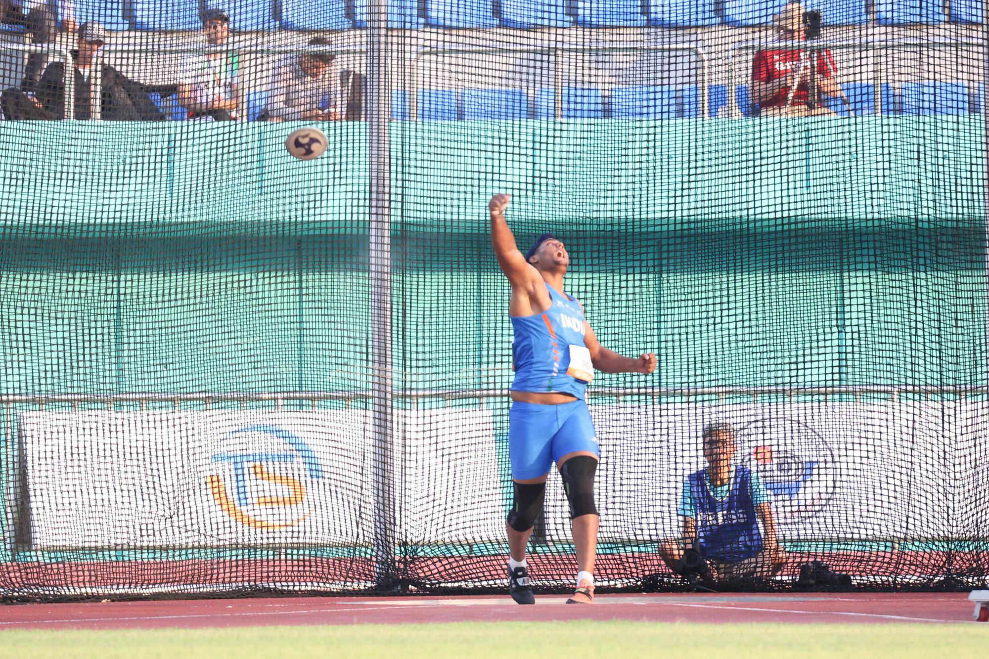 0604 Field photo of the AUC game 09